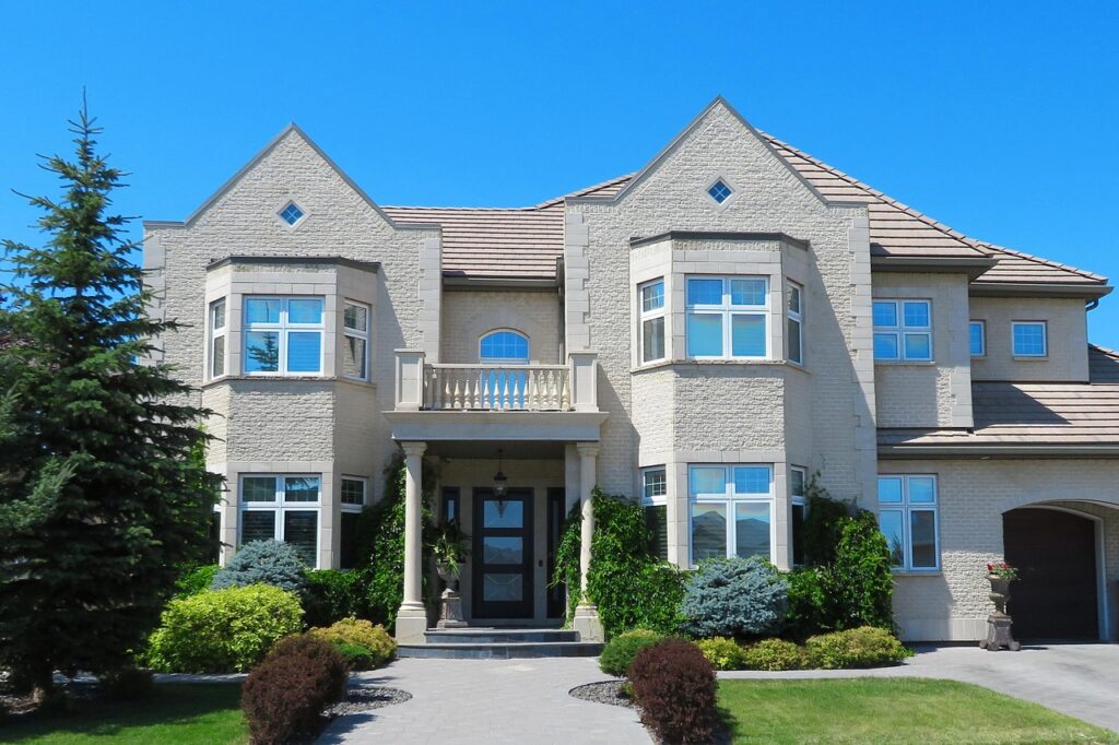 luxury front lawn from landscape designers